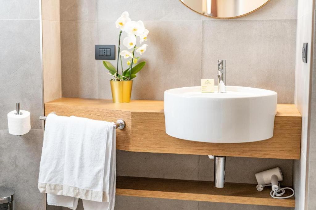 Castel Sant Angelo Luxury Rooms And Tour Rome Exterior photo